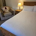 Roosecote بيت ضيافة بارو في فرنيس