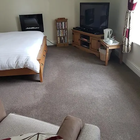 Guest house Roosecote