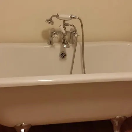 Gæstehus Roosecote 3*